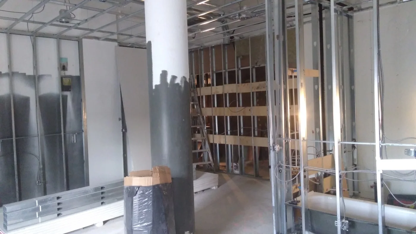 Steel-stud suite construction